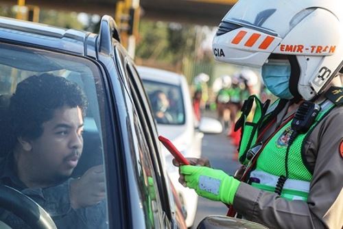 ¿Qué sucede si un policía me detiene y no puedo mostrar mi brevete electrónico? Foto: ANDINA/Difusión.