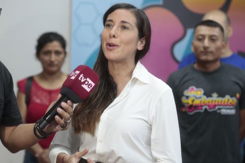 "Aquellos que consideren que no han sido seleccionados en la primera fase, no deben rendirse, ya que tendrán otra oportunidad en el segundo momento", señaló Ames, directora ejecutiva de Pronabec. Foto: ANDINA/Vidal Tarqui