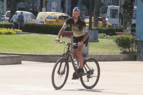 Desafía Sudamérica sobre ruedas: ciclista español Juanma Mérida llegó a Lima