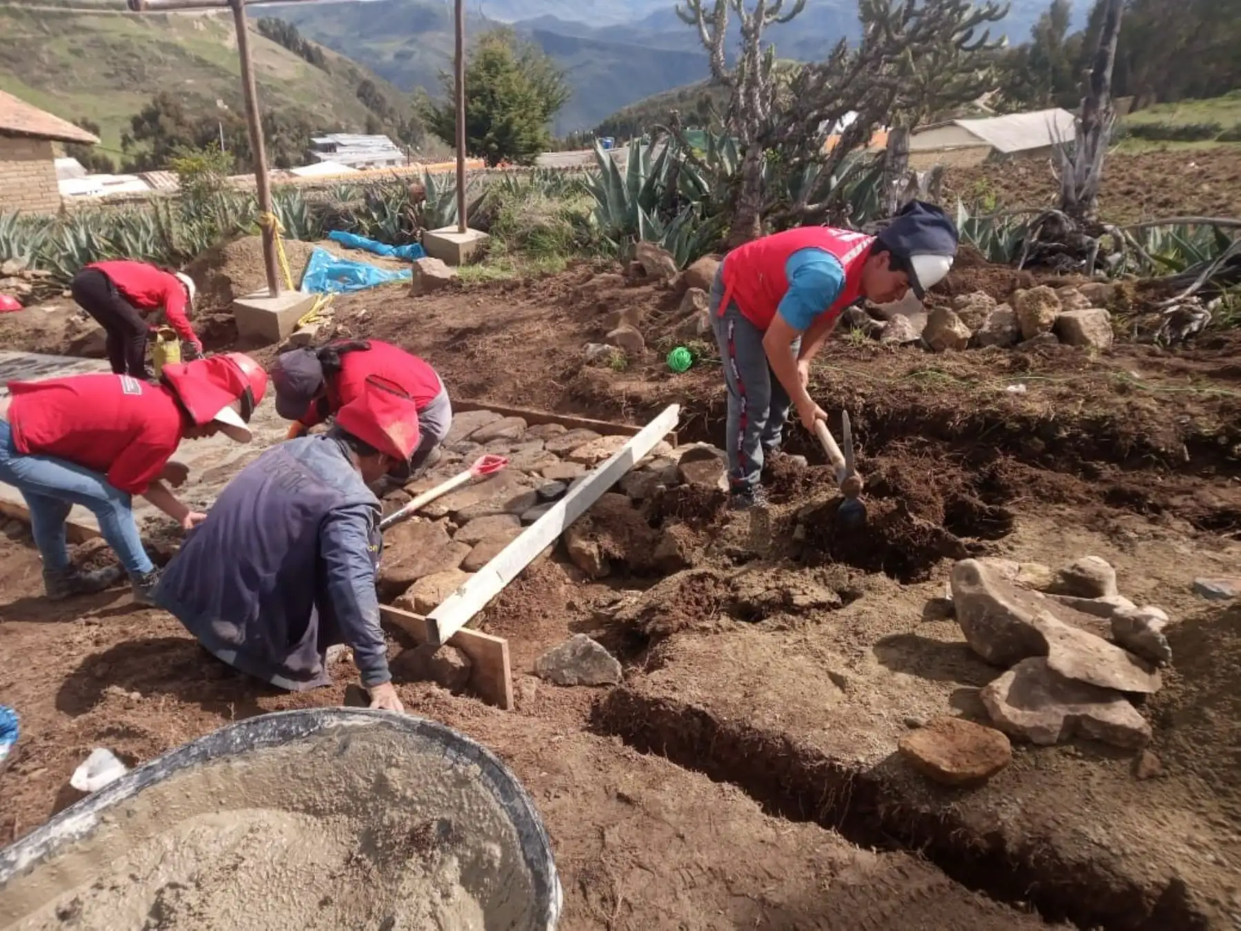 Cerca de 153,000 soles invirtió el programa Llamkasun Perú para ejecutar el proyecto de nuevo acceso al mirador turístico Balcón del Cielo del distrito de Salpo, provincia de Otuzco, región La Libertad. ANDINA/Difusión