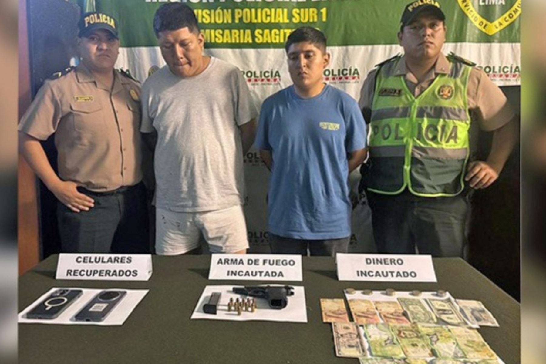 Durante los operativos, los agentes policiales consiguieron recuperar 24 armas de fuego y 19 armas blancas de las manos del hampa. Además, decomisaron un total de 11 532 envoltorios de droga. ANDINA/Daniel Bracamonte
