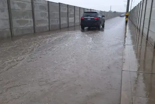 Aniego en las calles de la ciudad de Trujillo debido a lluvias intensas