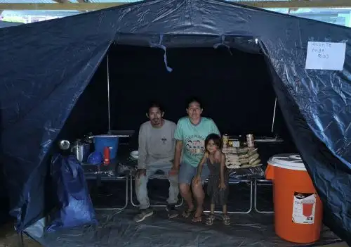 Once familias de la provincia de Lamas, región San Martín, son atendidas en un albergue temporal tras un deslizamiento ocurrido en el distrito de Zapatero y que causó daños en sus viviendas. ANDINA/Difusión