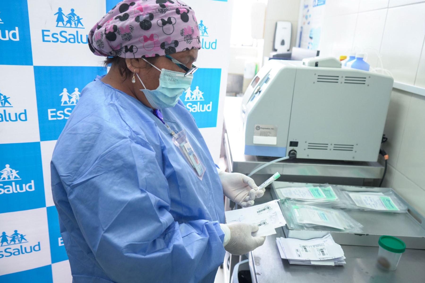 La prueba inmunoquímica fecal (FIT por sus siglas en inglés) es un examen que permite detectar rastros de sangre oculta en las heces en solo 20 minutos.