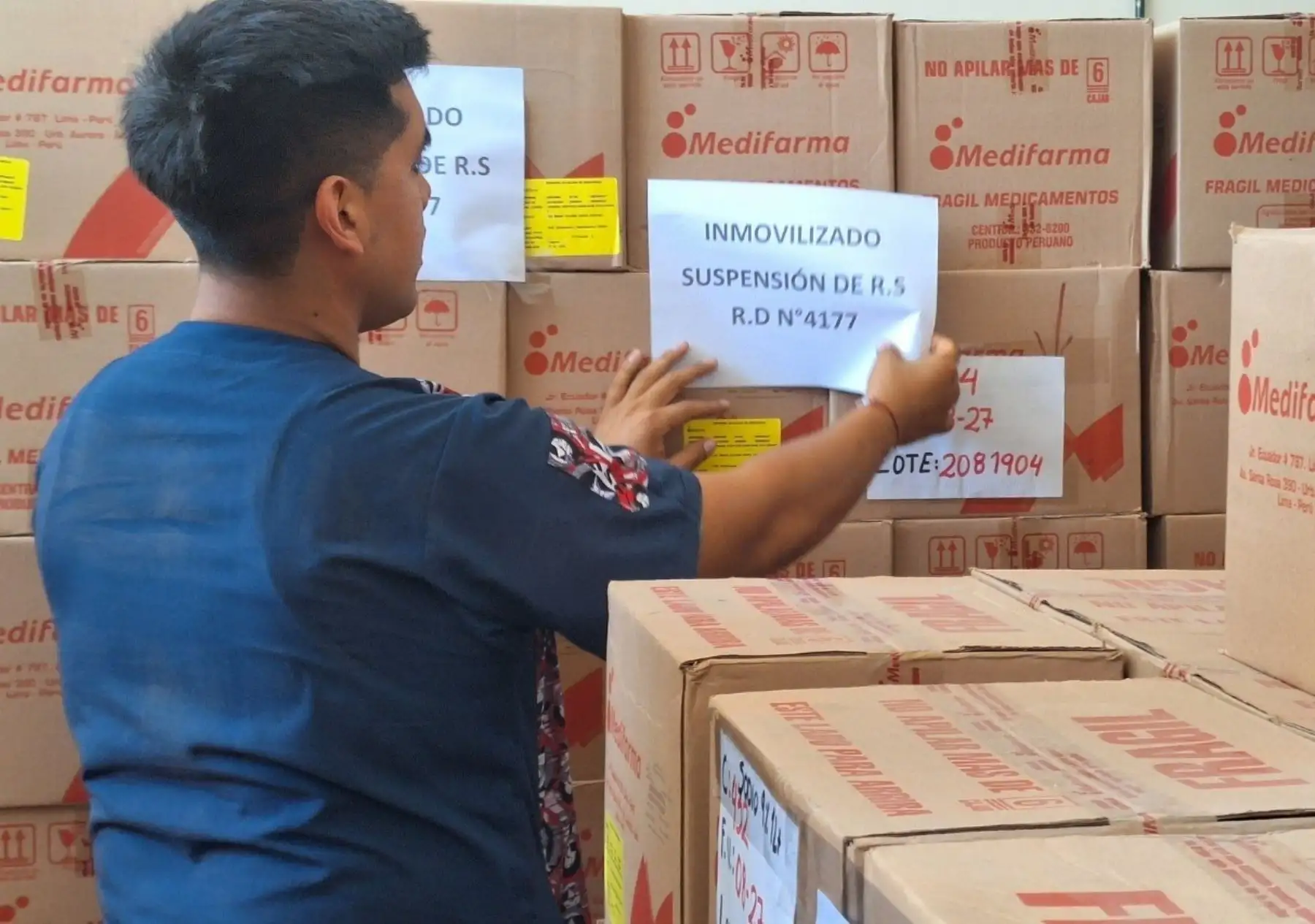 Hospitales de la costa de la región Áncash inmovilizan más de 65,000 unidades de suero fisiológico ante la alerta emitida por las autoridades de salud. ANDINA/Difusión