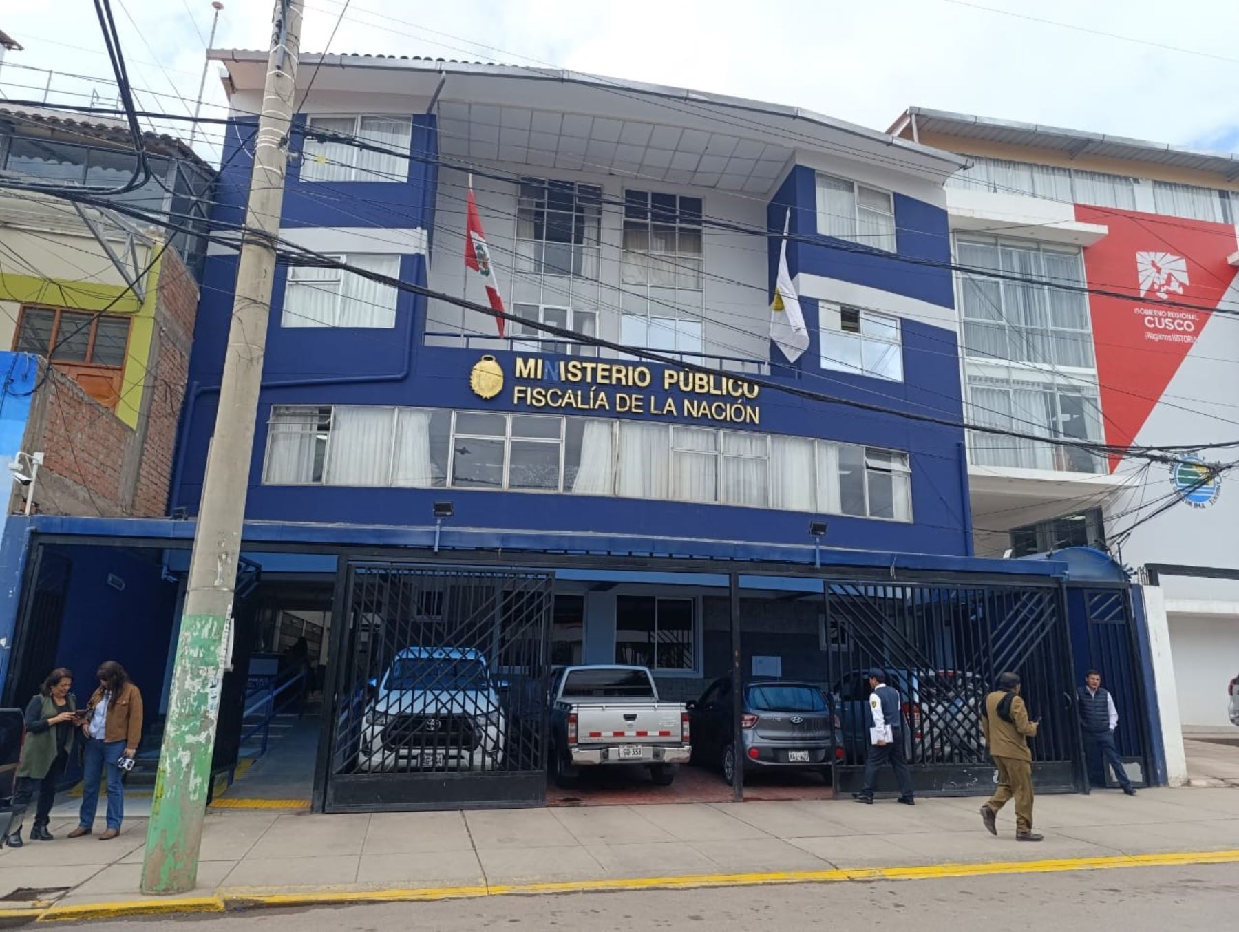 La Fiscalía Penal de Santiago, en Cusco, anunció que se esperan los resultados de las pericias y pruebas toxicológicas para determinar si se incluye a Medifarma en la investigación por la muerte de la joven Daniela Quispe. ANDINA/Difusión