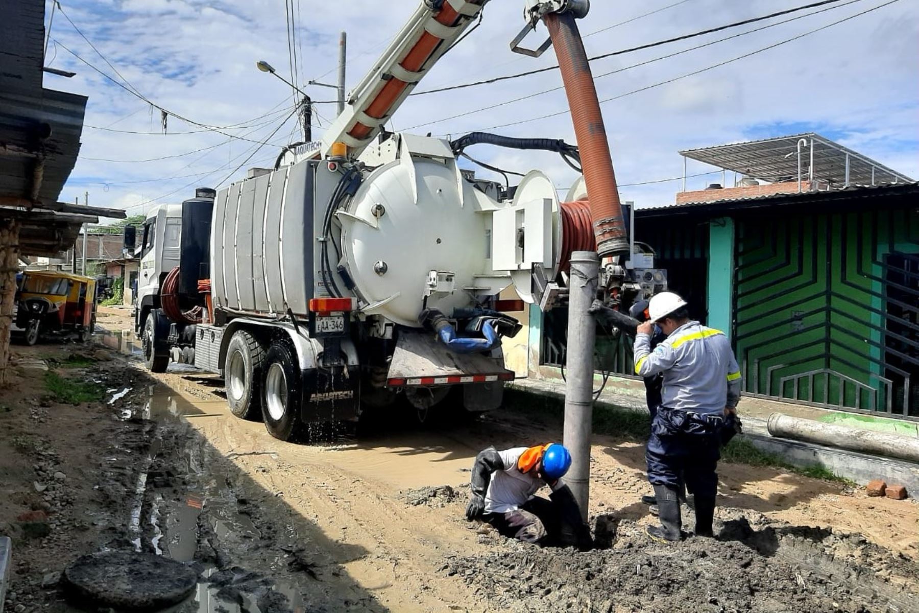 Equipos del Otass intervienen en el norte del país para garantizar servicios de agua potable y alcantarillado. Foto: OTASS/Difusión.