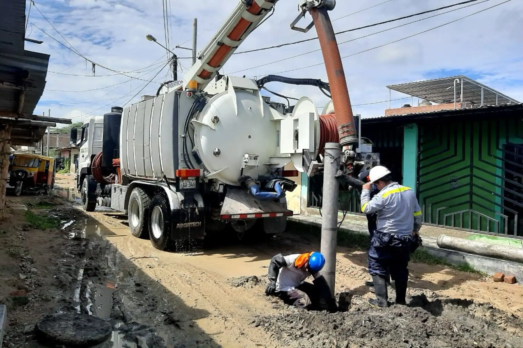 Equipos del Otass intervienen en el norte del país para garantizar servicios de agua potable y alcantarillado. Foto: OTASS/Difusión.