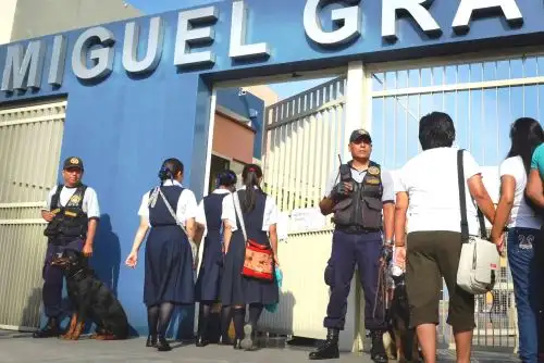 Minedu, PNP y padres de familia refuerzan medidas contra extorsiones en colegios. Foto: ANDINA/archivo.