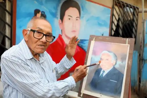 San Martín de Porres: usuario de Pensión 65 retoma su pasión por retratar personas a sus 81 años