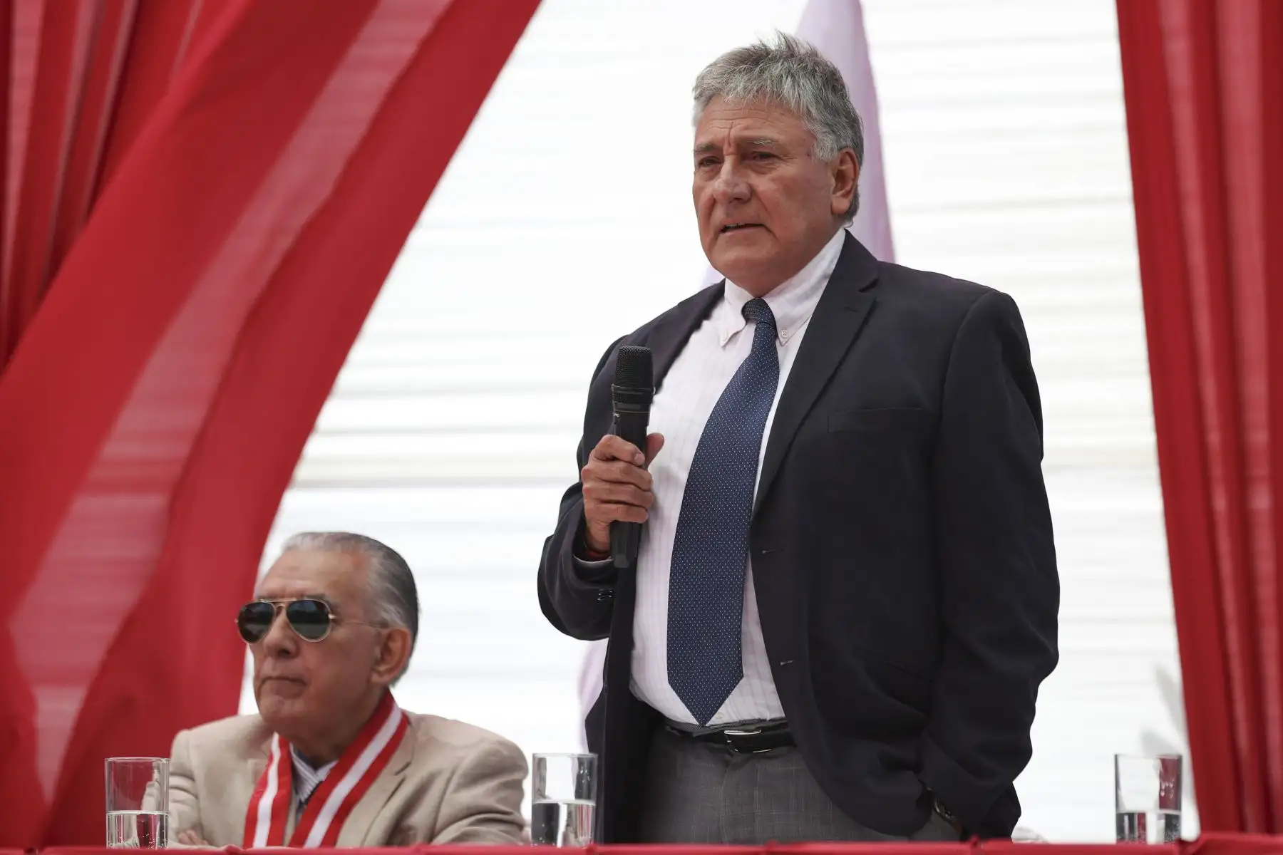 Alejandro Castro, representante de la empresa china que construirá el proyecto. La Universidad Nacional Mayor de San Marcos (UNMSM) colocó la primera piedra del Primer Polo de Desarrollo Tecnológico del Perú, marcando un hito histórico en el avance científico y tecnológico del país y de América Latina. El proyecto se desarrollará en la localidad de Chancay de la provincia limeña de Huaral. El evento contó con la participación de la rectora de la UNMSM Dra. Jeri Ramón Ruffner. Foto: ANDINA/Jhonel Rodríguez R