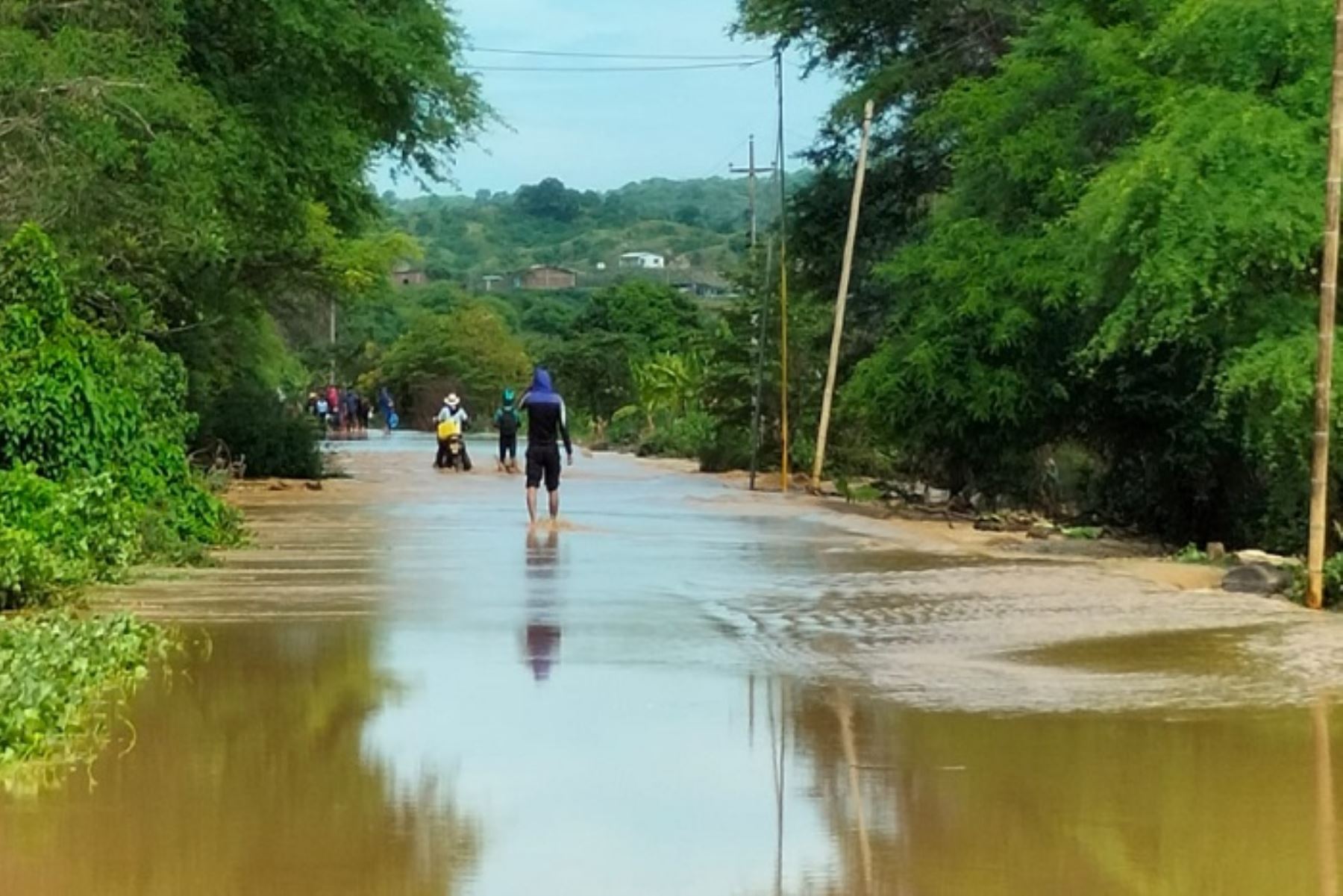 El río Tumbes está en alerta roja al aumentar caudal debido a las lluvias intensas