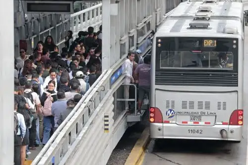 Metropolitano aumentó frecuencia de buses ante mayor demanda. Foto: ANDINA/Vidal Tarqui