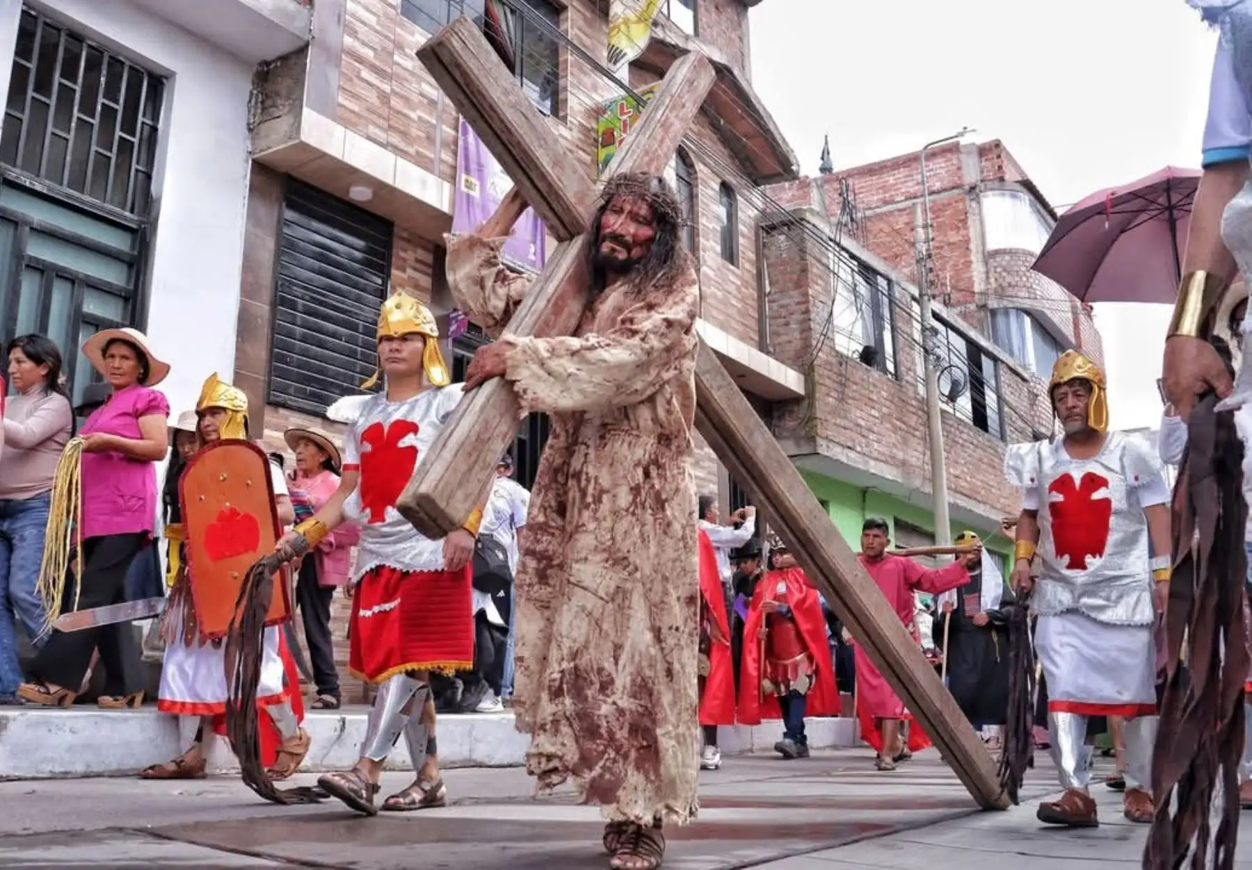 Se iniciaron las actividades por Semana Santa en Ayacucho. Uno de los primeros actos fue la escenificación del viacrucis en el distrito de San Juan Bautista. ANDINA/Difusión