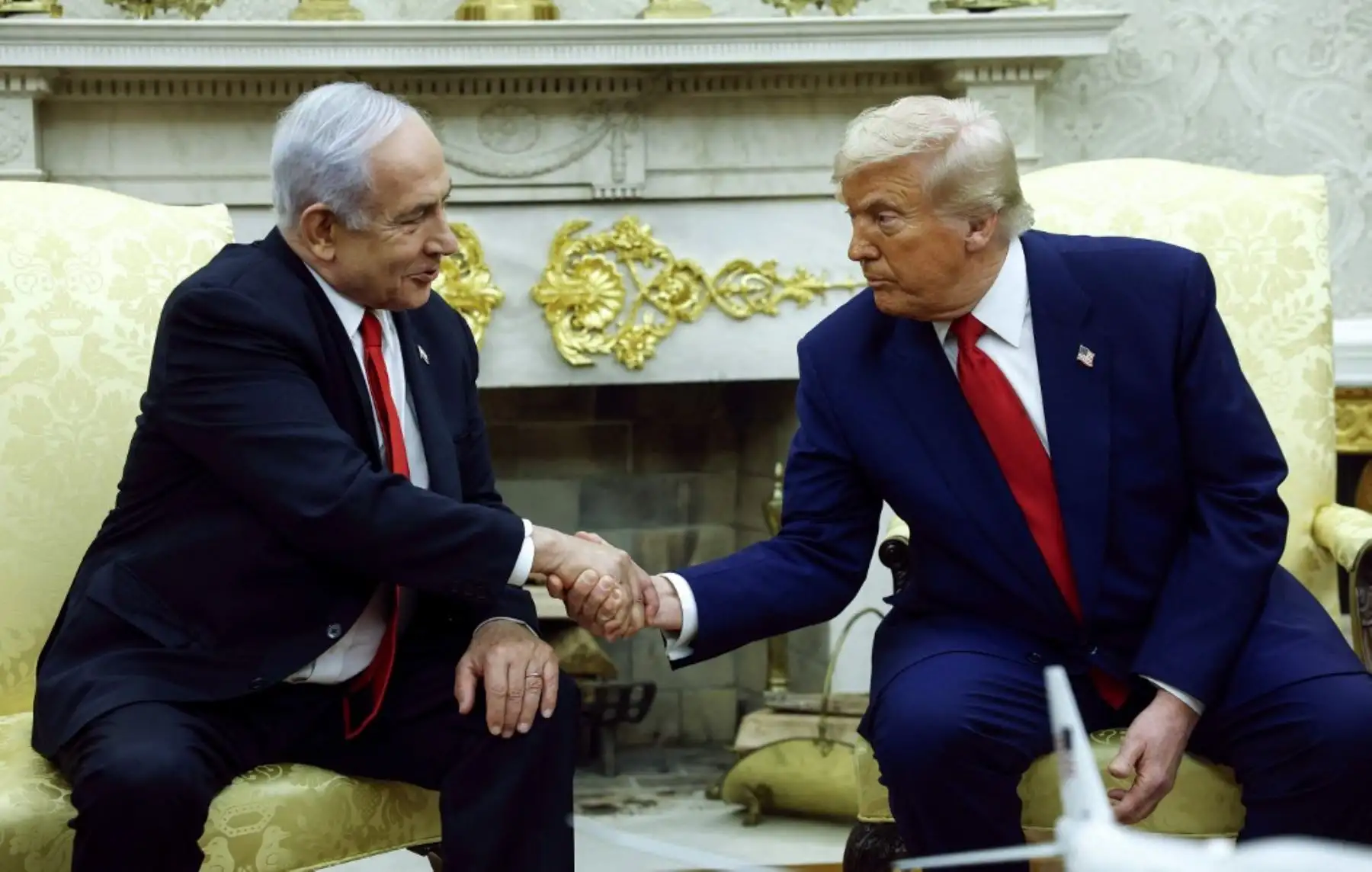 Trump añadió: "Estamos intentando por todos los medios sacar a los rehenes. Estamos considerando otro alto el fuego, veremos qué pasa". Foto: AFP