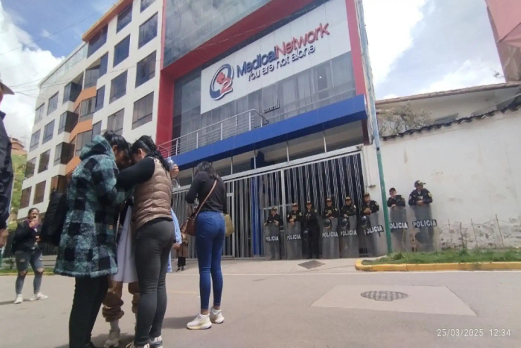 Esta es la segunda muerte en la clínica Oxigen Medical Network O2 de la ciudad de Cusco. La primera paciente fue Daniela Quispe Díaz (24), quien pereció el 25 de marzo, tras someterse también a una liposucción.