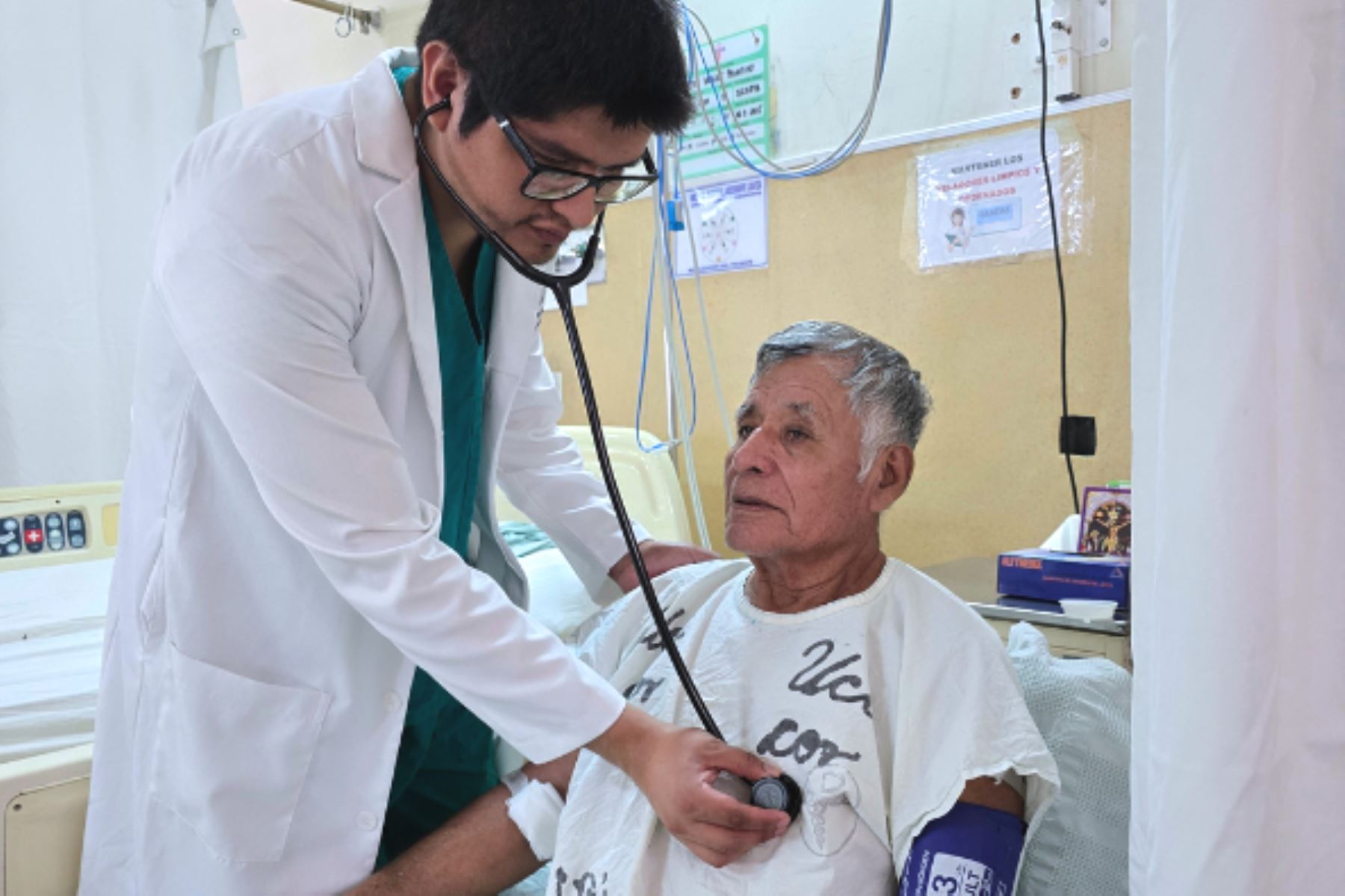 Durante el trimestre enero-febrero-marzo de 2025, el 91,1% de la población declaró contar con algún tipo de seguro de salud, público o privado. Foto: ANDINA/Difusión