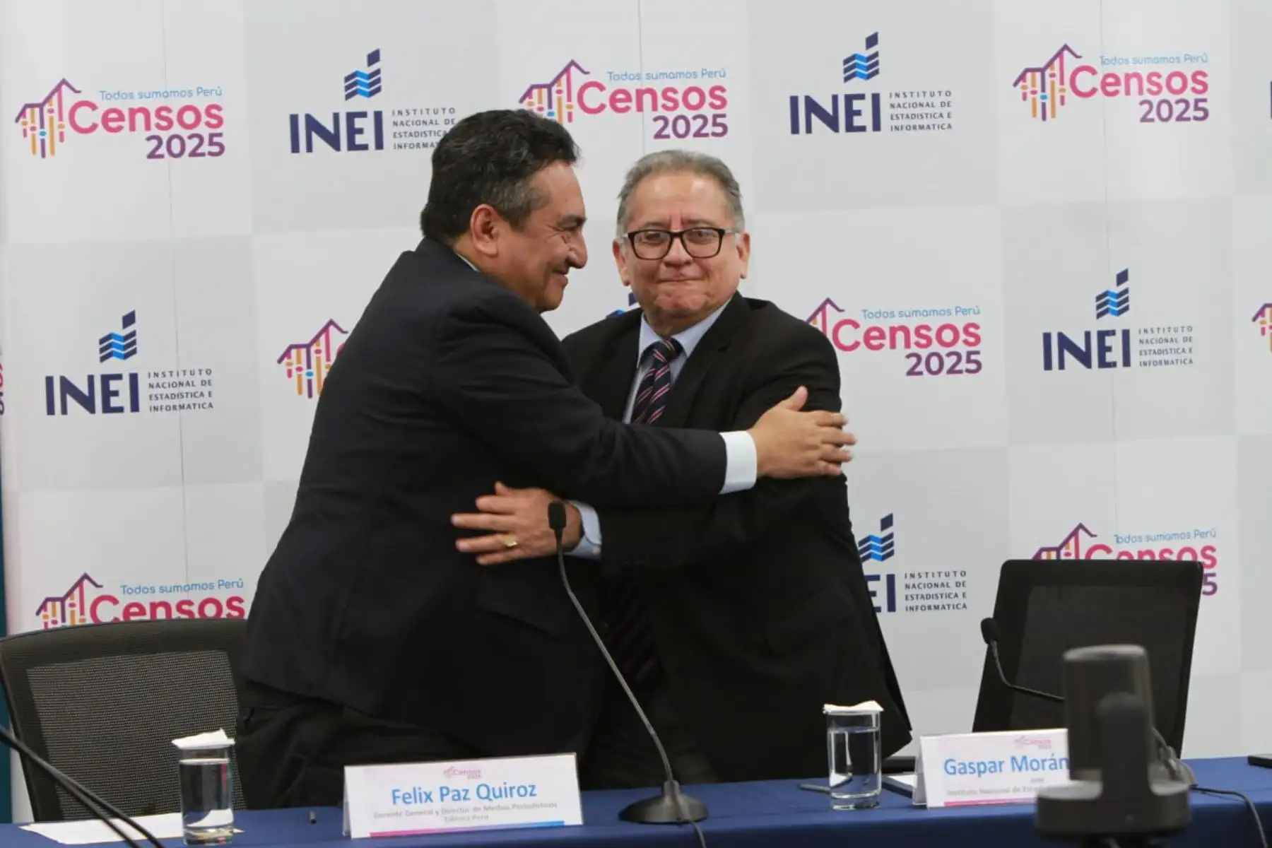 El gerente general y director de Medios Periodísticos de Editora Perú, Félix Paz, y el jefe del Instituto Nacional de Estadística e Informática INEI, Gaspar Morán, firmaron una carta de intención con el objetivo de fortalecer las actividades de difusión que se realicen en el marco de los Censos Nacionales 2025: XIII de Población, VIII de Vivienda y IV de Comunidades Indígenas. Foto: ANDINA/Verónica Calderón