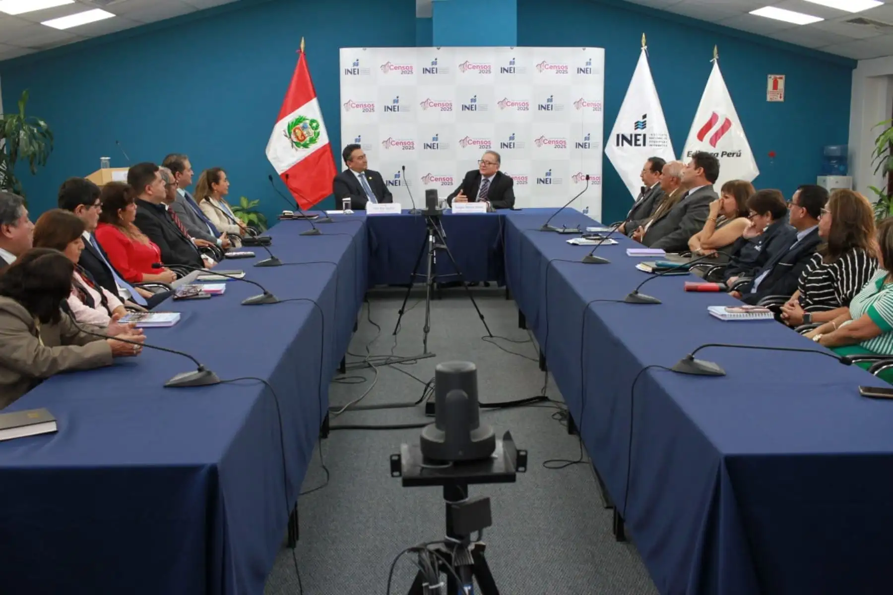 Editora Perú y el Instituto Nacional de Estadística e Informática INEI firmaron una carta de intención con el objetivo de fortalecer las actividades de difusión que se realicen en el marco de los Censos Nacionales 2025: XIII de Población, VIII de Vivienda y IV de Comunidades Indígenas. Foto: ANDINA/Verónica Calderón