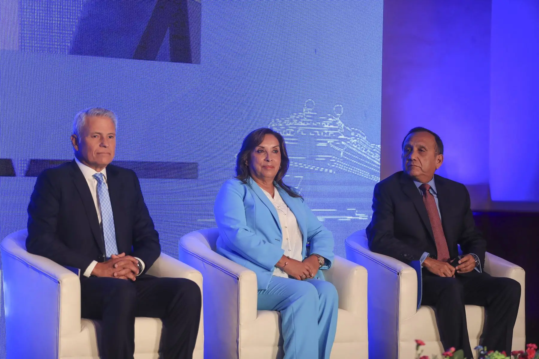 La presidenta de la República, Dina Ercilia Boluarte Zegarra, participó en la Ceremonia de Transferencia del Consejo Ejecutivo y Directivo 2025–2028 de la Asociación de Exportadores - ADEX, en San Borja. Foto: ANDINA/Presidencia