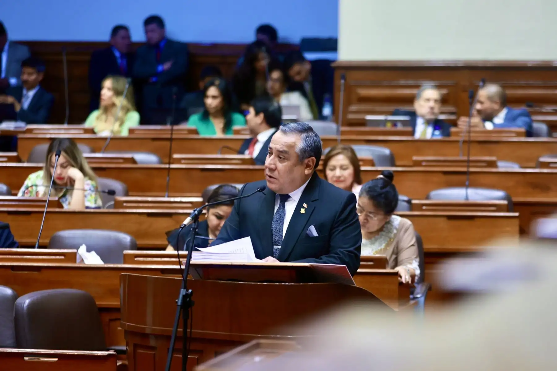 Premier Gustavo Adrianzén responde al pliego interpelatorio en el pleno del Congreso. Foto:ANDINA/Difusión