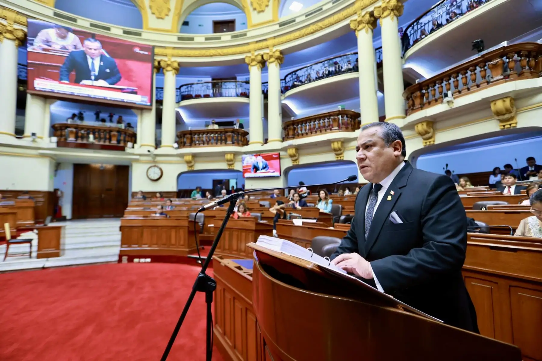 Premier Gustavo Adrianzén responde al pliego interpelatorio en el pleno del Congreso. Foto:ANDINA/Difusión