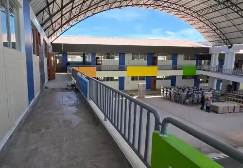 Estudiantes de primaria del centro poblado Ccollana y de otras localidades del distrito de Puquio, región Ayacucho, se benefician con la obra de mejoramiento y ampliación del colegio Túpac Amaru. ANDINA/Difusión