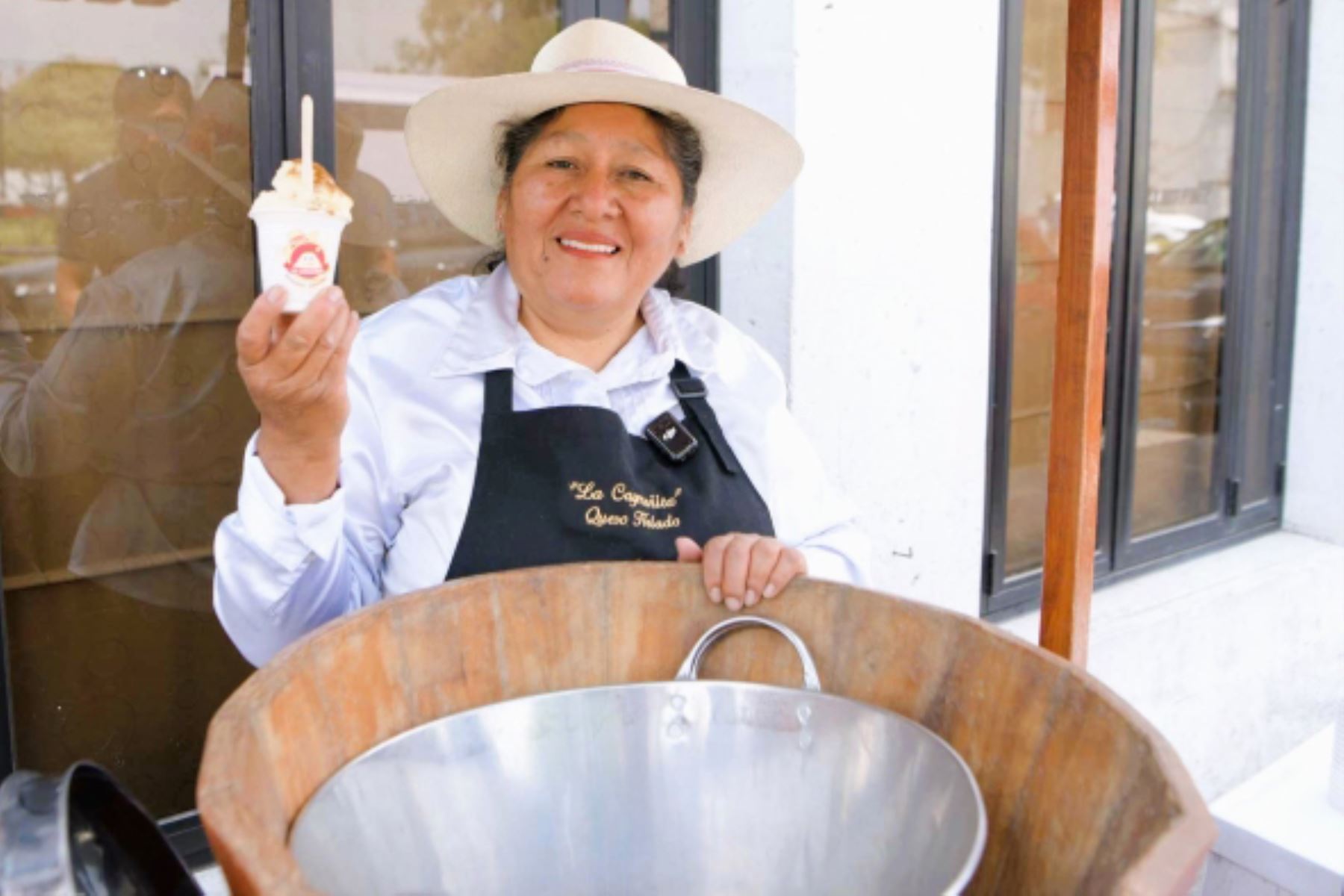 Indecopi resalta el emprendimiento de Elizabeth Gutiérrez y su queso helado. Foto: ANDINA/Difusión