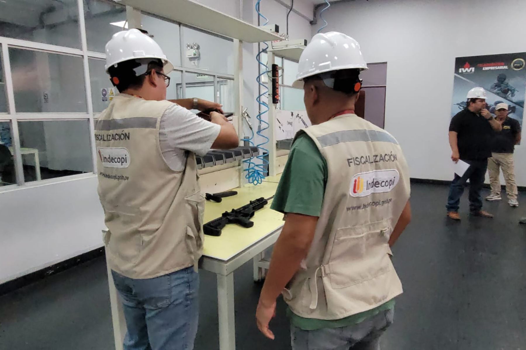 Fiscalizadores de Indeopi. ANDINA/Difusión