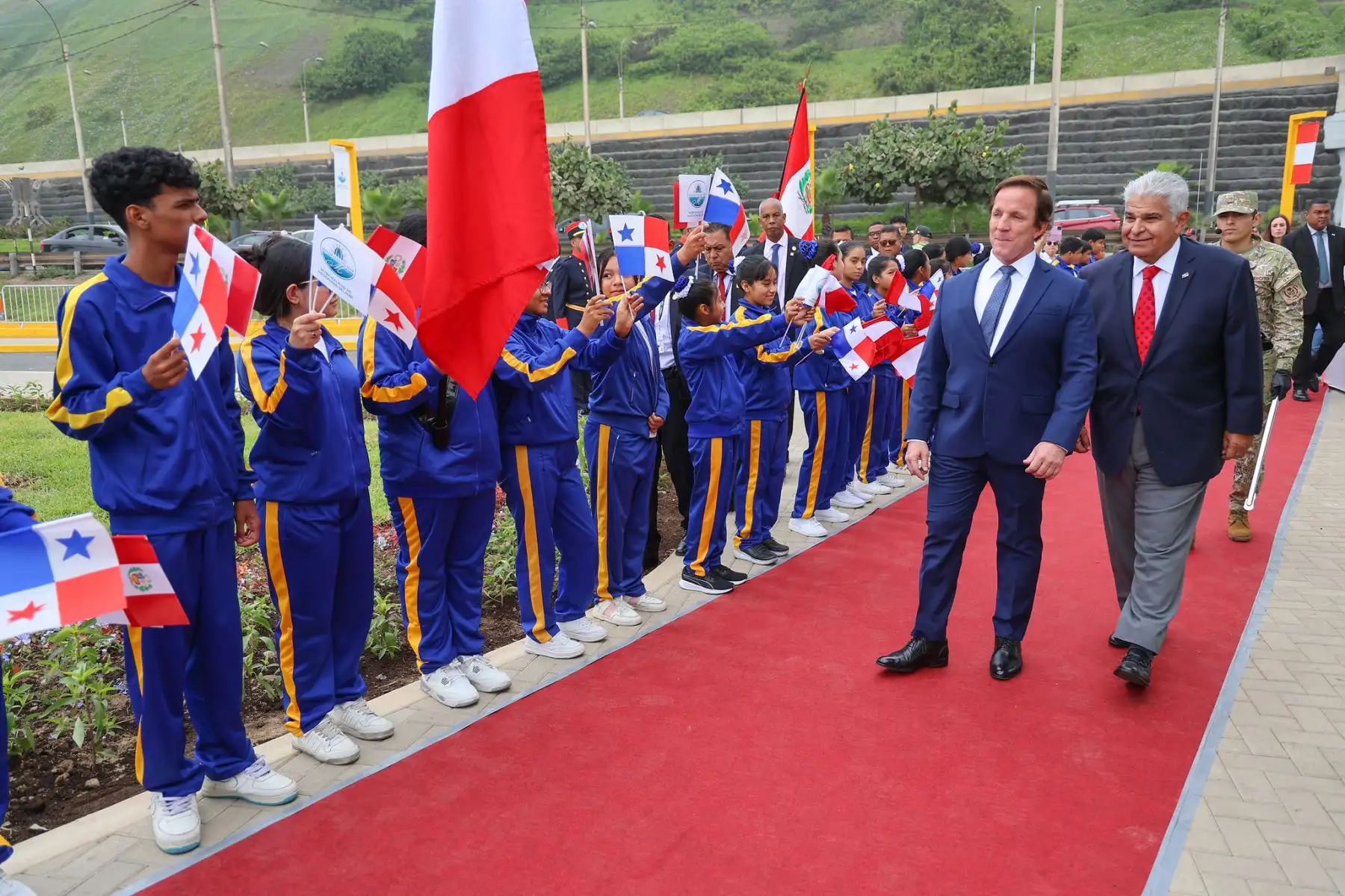 En una ceremonia especial, se inauguró oficialmente el Parque Istmo de Panamá en Magdalena del Mar, en presencia del alcalde Francis Allison y del presidente de Panamá, José Raúl Mulino Quintero, entre otras autoridades. Foto: Municipalidad de Magdalena