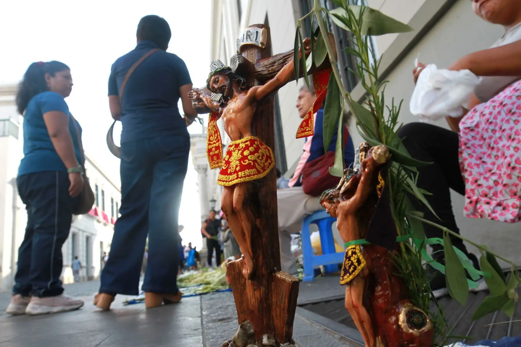 El Domingo de Ramos marca el inicio de la Semana Santa en Plaza Mayor de Lima, un tiempo de reflexión y celebración para muchos creyentes en todo el mundo.
Foto: ANDINA/ Verónica Calderón