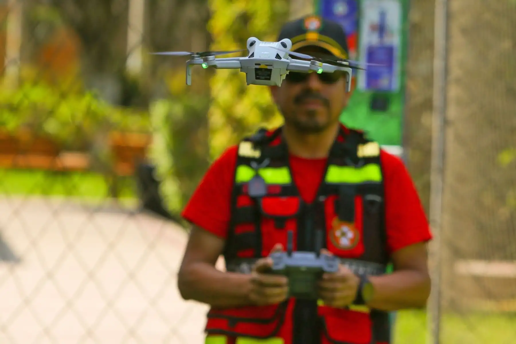 El Cuerpo de Bomberos realizó un reentrenamiento técnico de drones con el objetivo de tener la preparación adecuada en los diferentes escenarios a los que se pueden enfrentar. Foto: ANDINA/Difusión