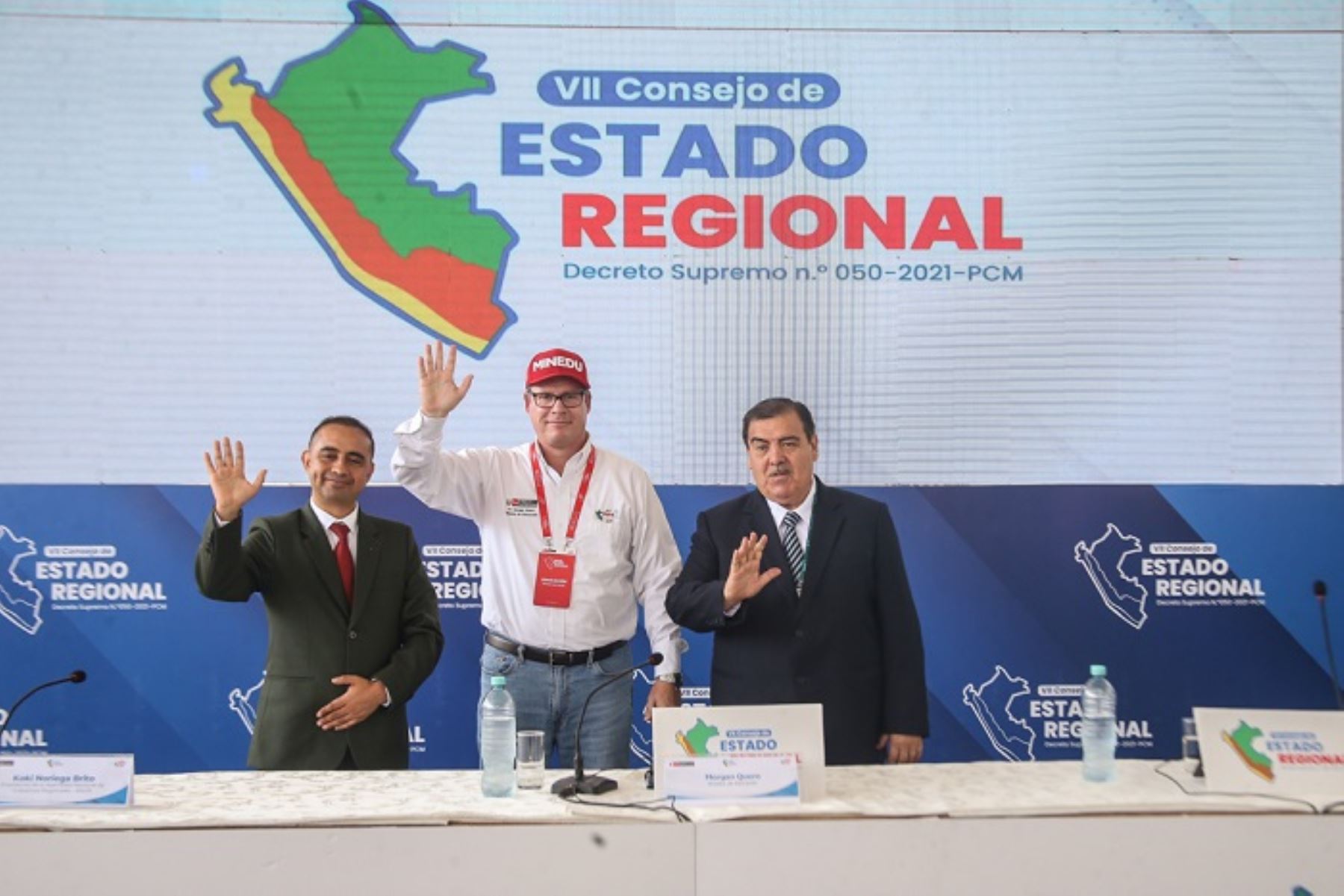 El ministro de Educación adelantó que la próxima semana se inaugurará la primera Escuela Modular Integral en el distrito Atavillos, provincia Huaral, región Lima.