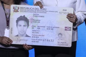 El organizador valoró aspectos como su avanzado chip criptográfico, sus elementos visuales y táctiles de seguridad para prevenir la falsificación física, sus grabados láser y su sistema que se actualiza periódicamente para incorporar mejoras de seguridad.ANDINA/Jhonel Rodríguez Robles