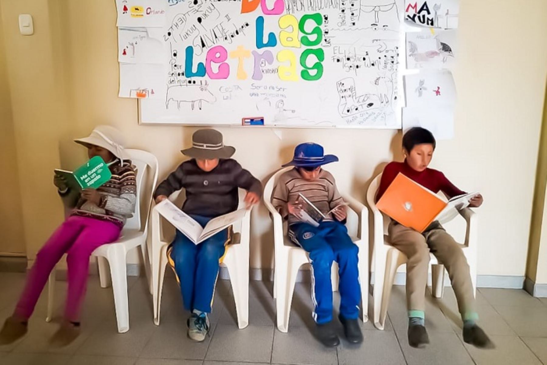 Se impulsa enseñanza a través de iniciativa "Aprendo en Tambo” para el desarrollo formativo de alumnos de inicial, primaria y secundaria. Fotos: Oficina General de Comunicación Estratégica - Midis