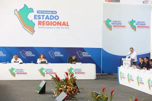 Ministro de Economía y Finanzas, José Salardi, participó en el VII Consejo de Estado Regional, desarrollado hoy en Ica. Foto: Cortesía.