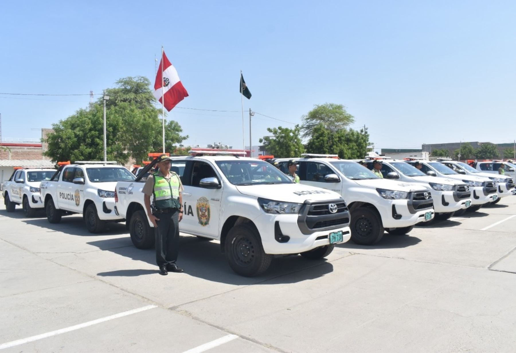 El Gobierno Regional de Piura entregó 30 nuevos patrulleros a la Región Policial que ahora podrá optimizar la investigación criminal y la inteligencia operativa. ANDINA/Difusión