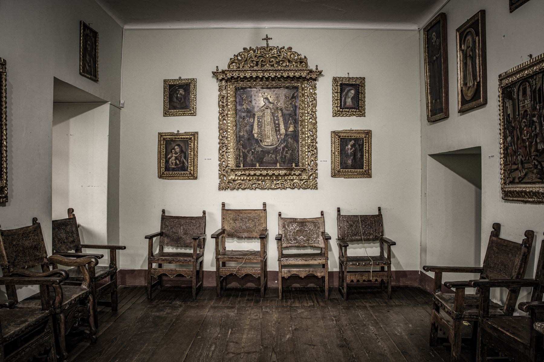 La muestra es el resultado de un retiro cultural de tres días en los claustros del convento, en el que fotógrafos provenientes de diferentes regiones del Perú convivieron con la vida franciscana. Foto: Ana Cerrón