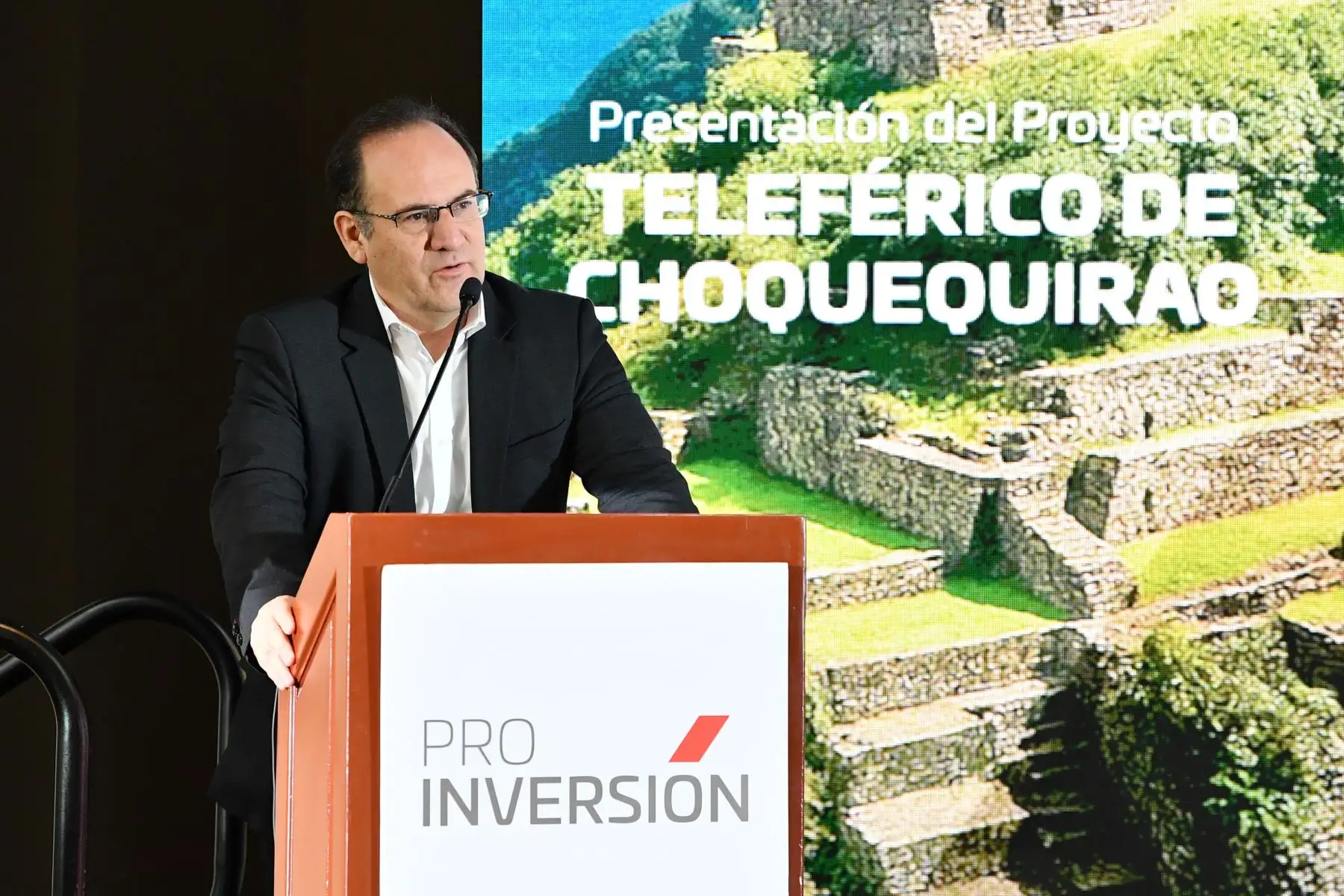 Ministro de Economía y Finanzas, José Salardi, destacó que el proyecto del Teleférico de Choquequirao impulsará el turismo en Cusco y Apurímac.ANDINA/Difusión