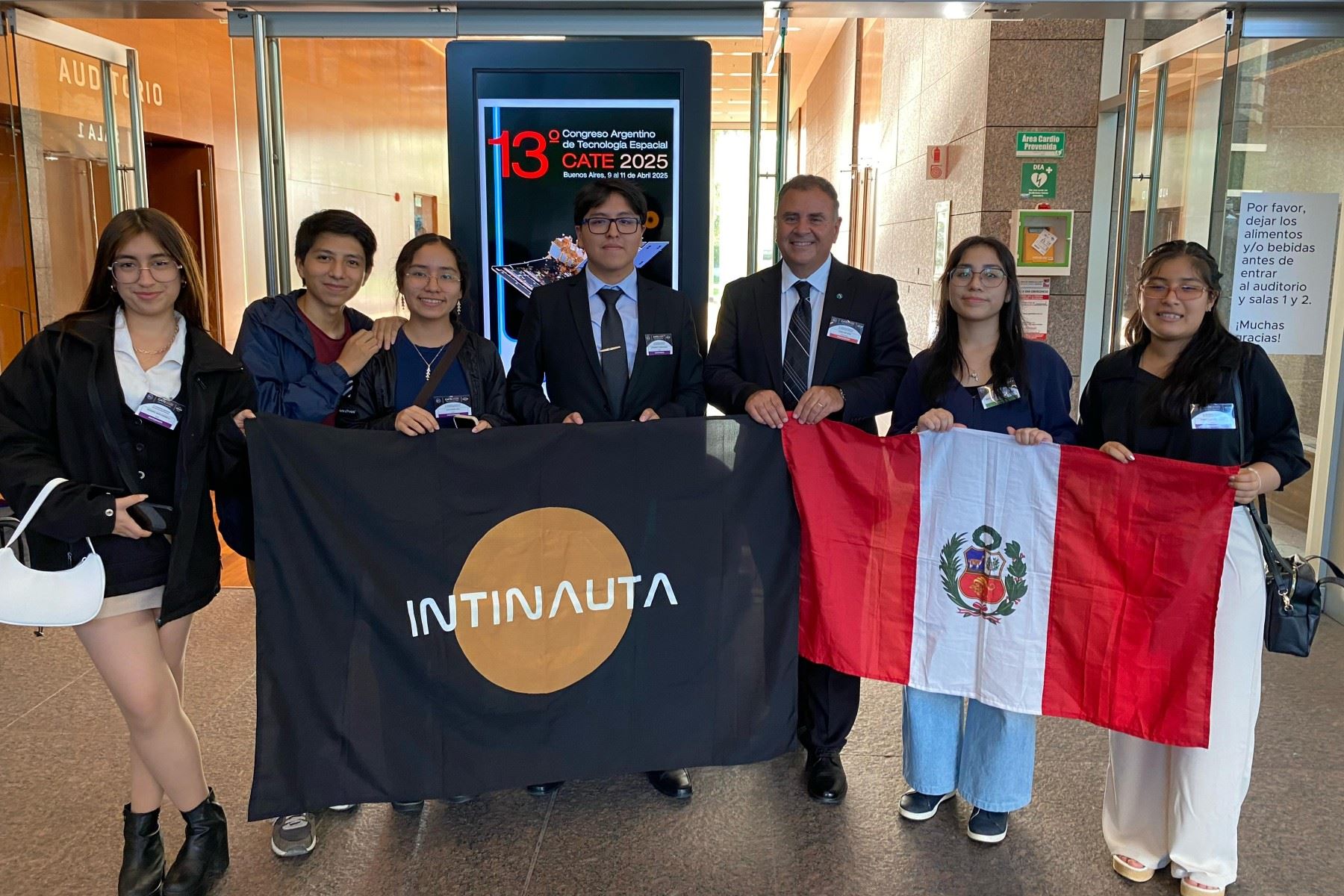 Los adolescentes investigadores de la Fundación Intinauta, entre estudiantes de educación secundaria y postulantes a universidades, postularon a inicio de año al  Congreso Argentino de Tecnología Espacial (CATE) con dos investigaciones que apuntan al desarrollo tecnológico espacial y a la educación en el sector espacial.
