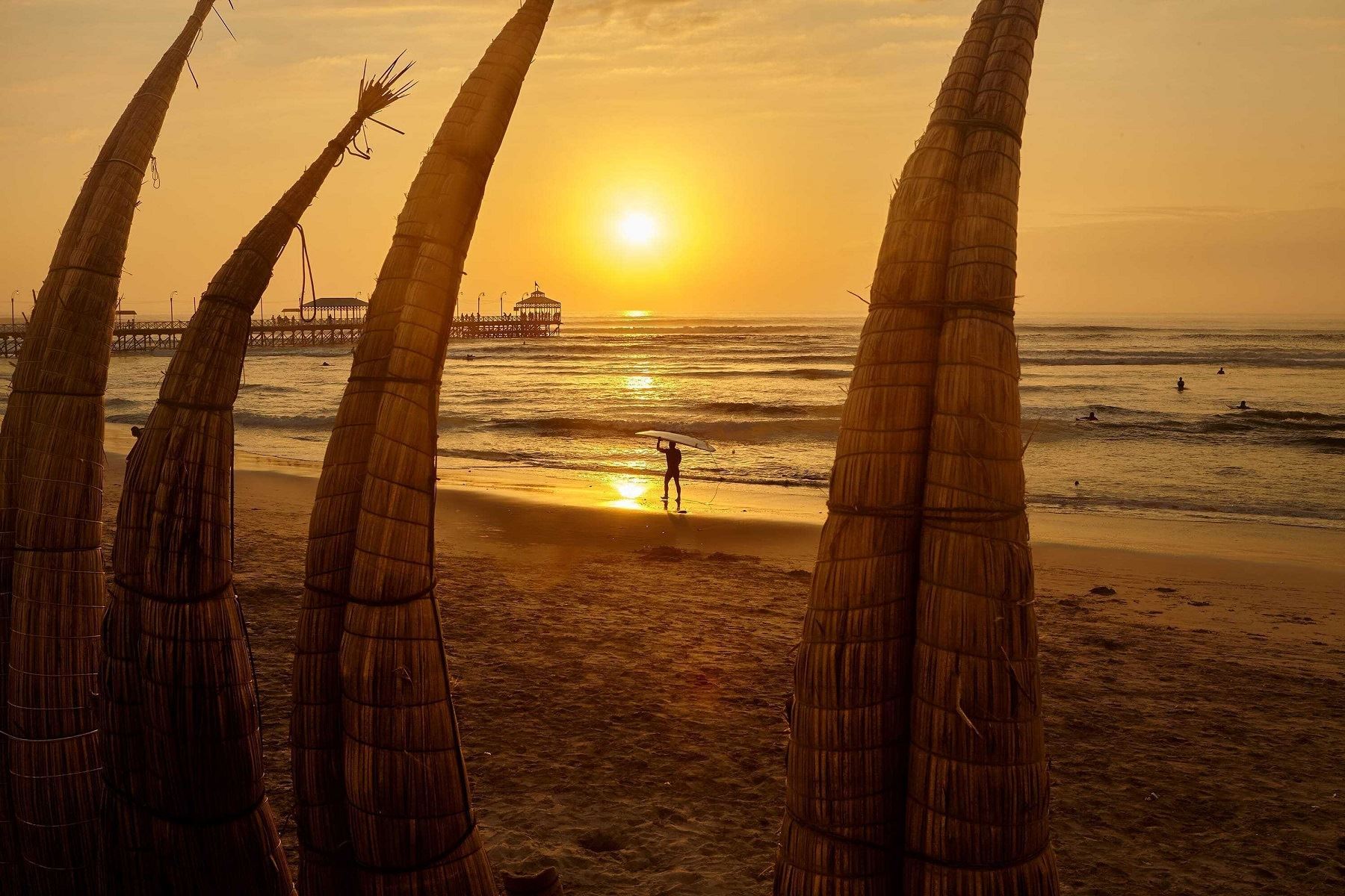 Las playas de Huanchaco, cerca a la ciudad de Trujillo, tienen potencial turístico. ANDINA/Difusión