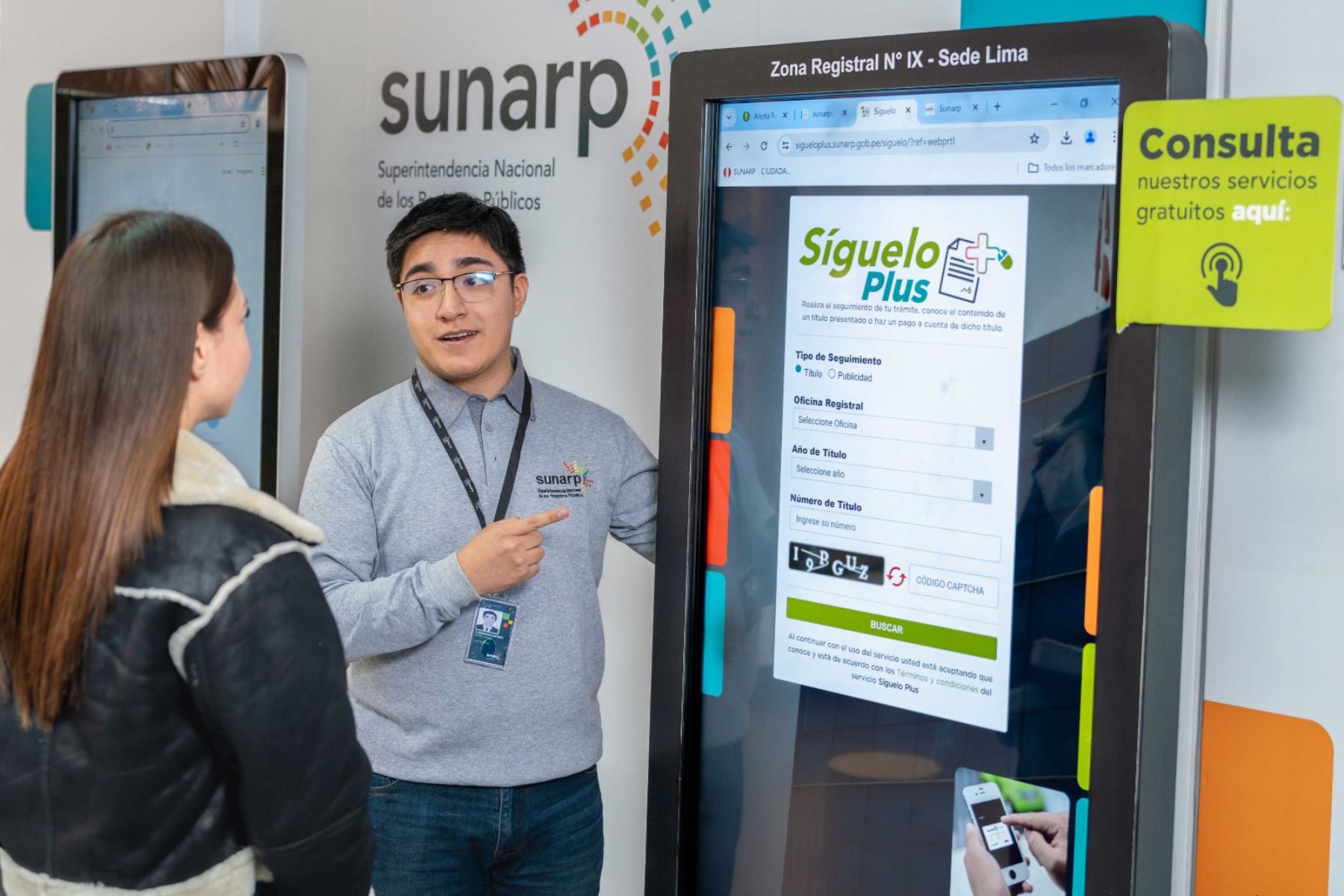 Sunarp lanza servicio con IA para seguimiento de títulos en quechua, aimara y chino mandarín. Foto: Sunarp