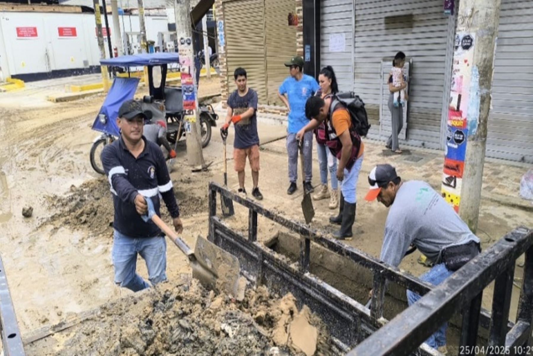 La limpieza de cunetas y buzones pluviales es esencial para prevenir situaciones de emergencia durante las temporadas de lluvia.