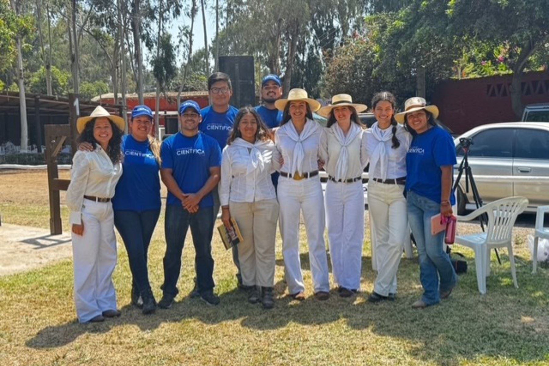 Un equipo de investigación de la Universidad Científica del Sur ha realizado un estudio pionero que confirma científicamente lo que los criadores del Caballo Peruano de Paso han observado por generaciones: las cualidades distintivas de su andar tienen un marcado componente genético y son altamente heredable.
