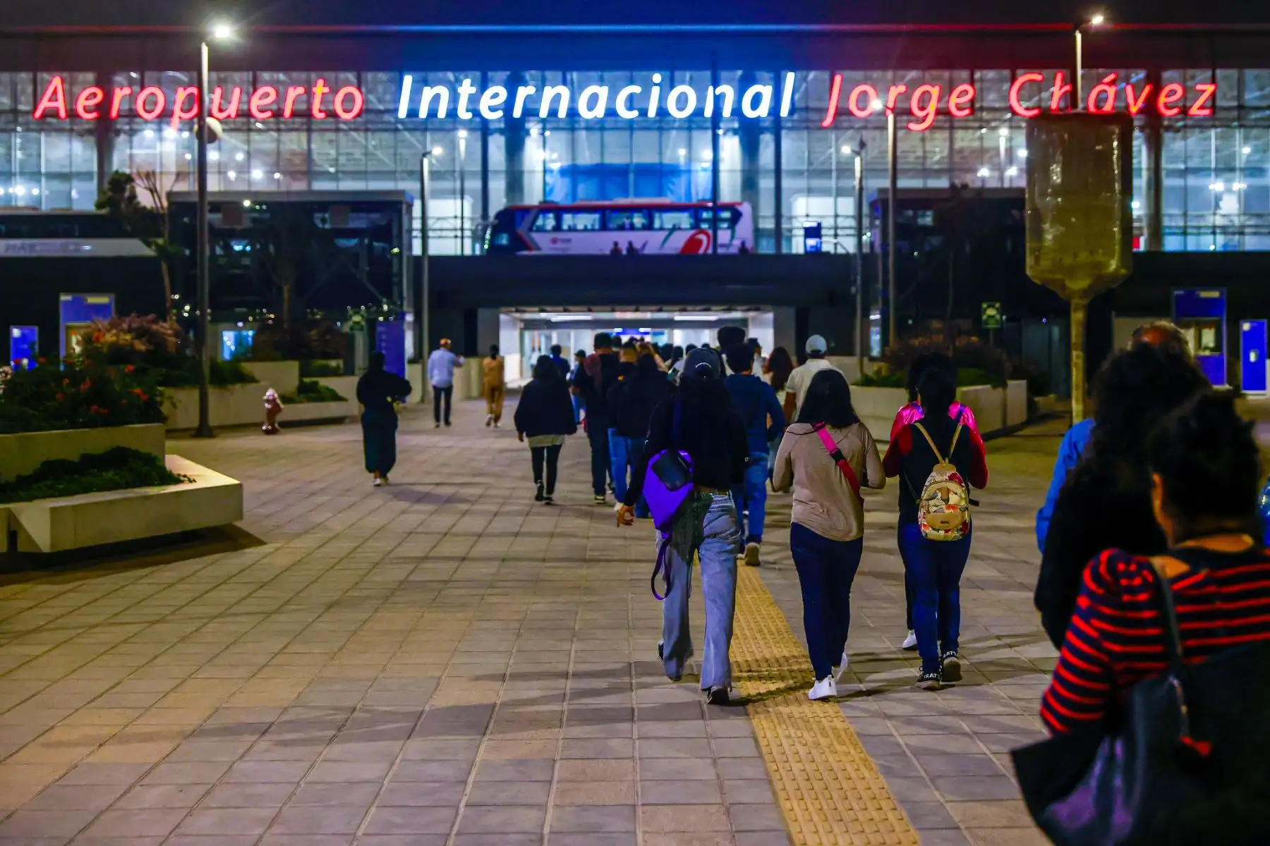 El Ministerio de Transportes y Comunicaciones, junto con Lima Airport Partners y representantes del sector aéreo, anunció que el nuevo Aeropuerto Internacional Jorge Chávez empezará a funcionar el domingo 1 de junio de 2025. Foto:ANDINA/MTC