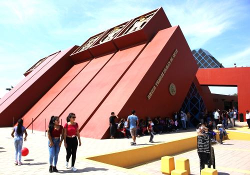 Este domingo 4 de mayo habrá ingreso gratuito al Museo Tumbas Reales de Sipán, ubicado en Lambayeque, como parte del programa Museos Abiertos que impulsa en todo el país el Ministerio de Cultura. ANDINA/Difusión