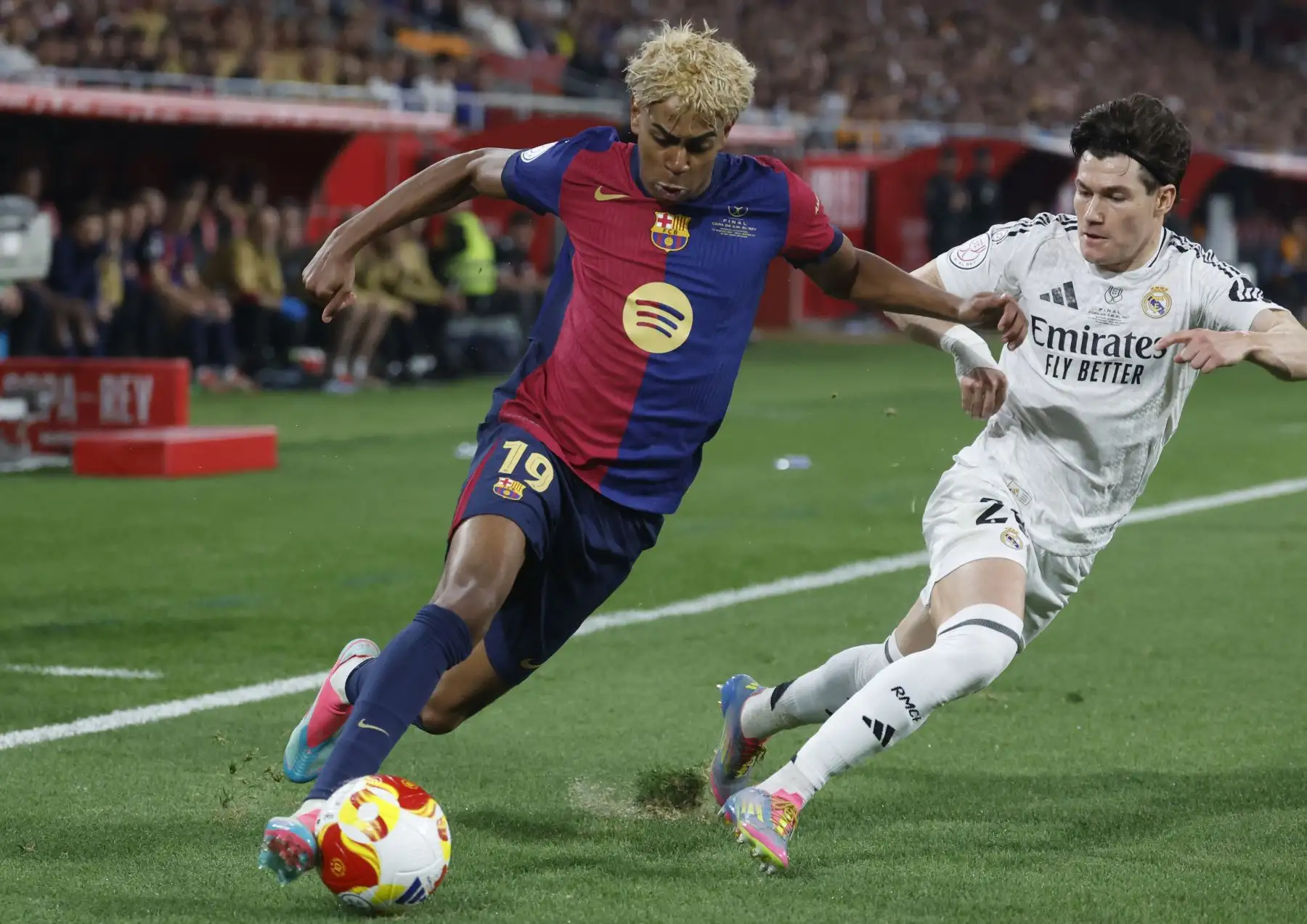 En 12 partidos jugados (984 minutos en total), registra cinco goles, tres asistencias, un 79% de precisión en los pases y una distancia total de 78 kilómetros recorridos, con una media de 6,09 por partido. Foto: AFP