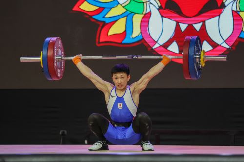 Japonés Kotaro Tomari impuso nueva marca