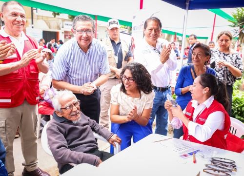 El programa Pensión 65 busca mejorar la calidad de vida de los adultos mayores en situación de pobreza, destacó la titular del Midis, Leslie Urteaga. ANDINA/Difusión
