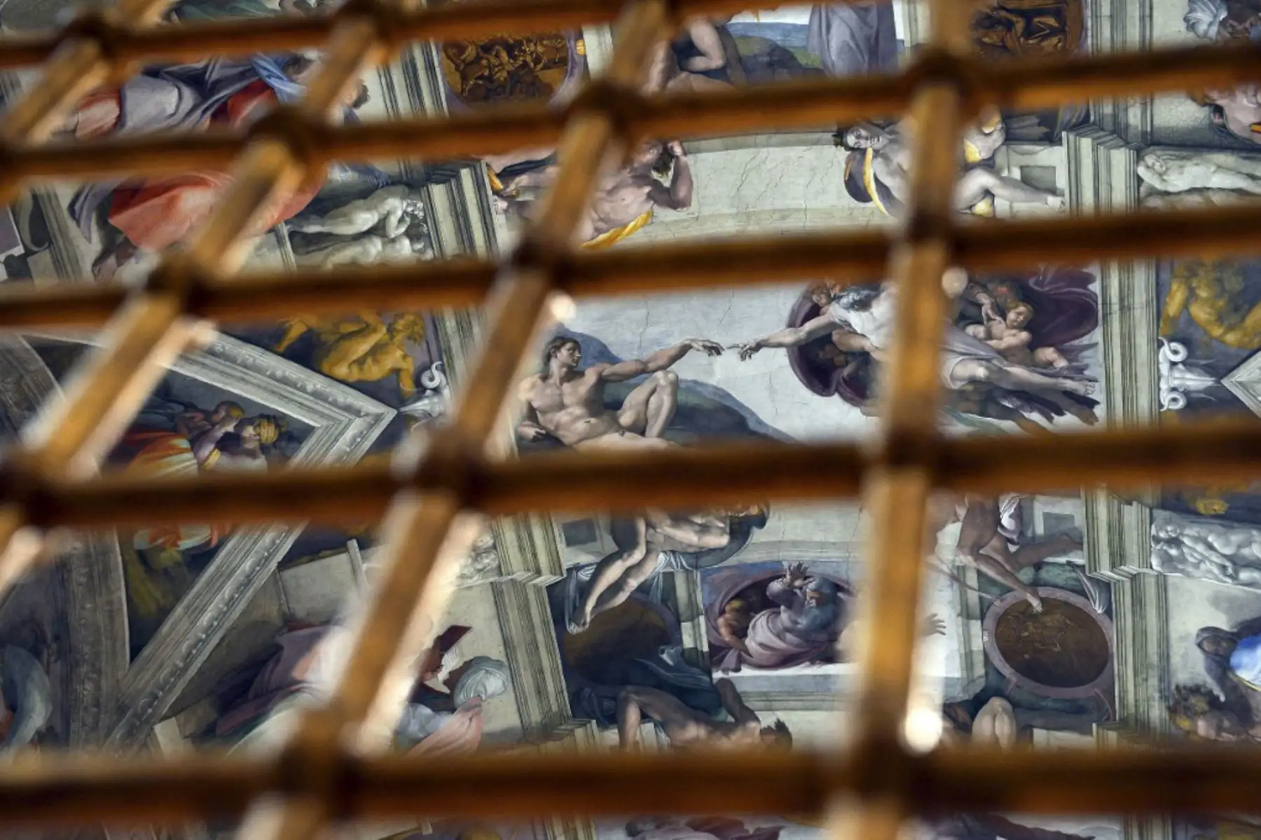 Interior de la Capilla Sixtina antes del cónclave de cardenales.

Foto: AFP